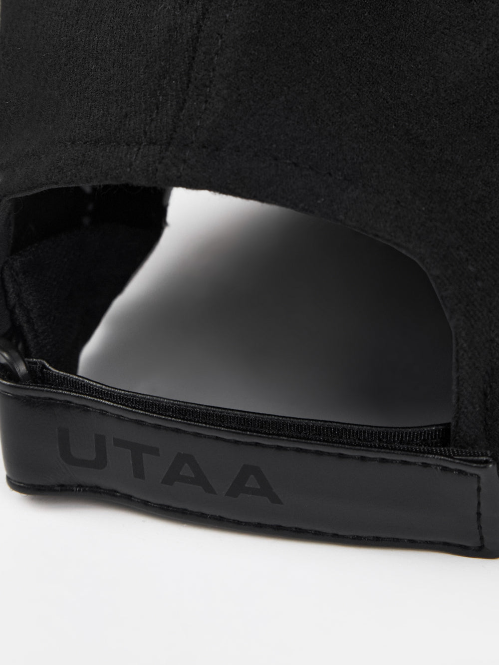 UTAA DazeLeatherMIxシンボルキャップ ブラック : Women's