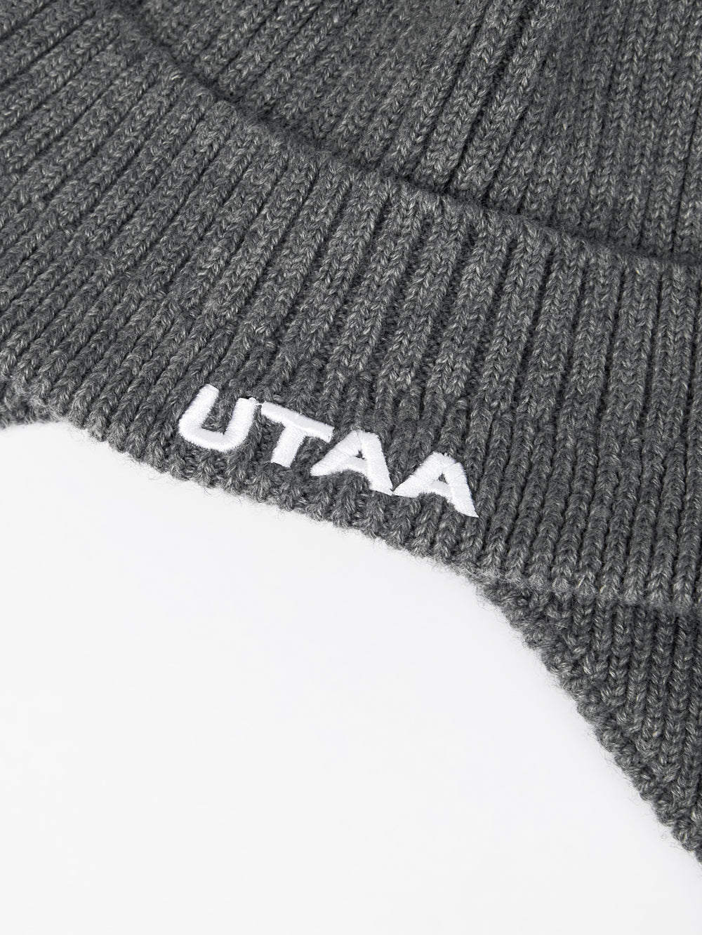 UTAA EmbelmEarflapニットビーニー メランジグレー : Women's