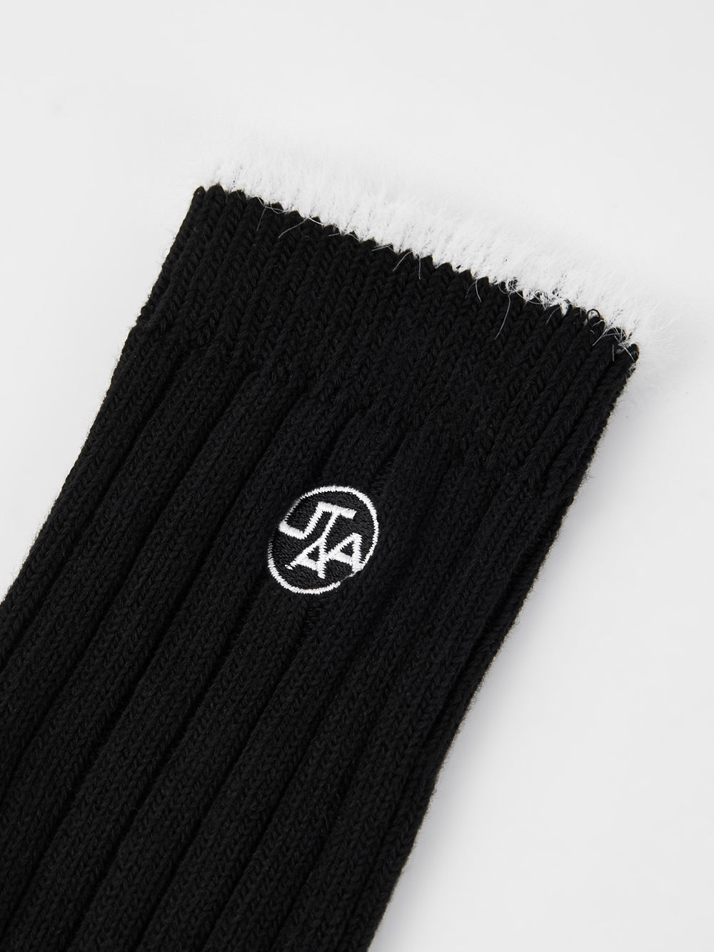 UTAA FeatherファーミックスKneeソックス ブラック : Women's