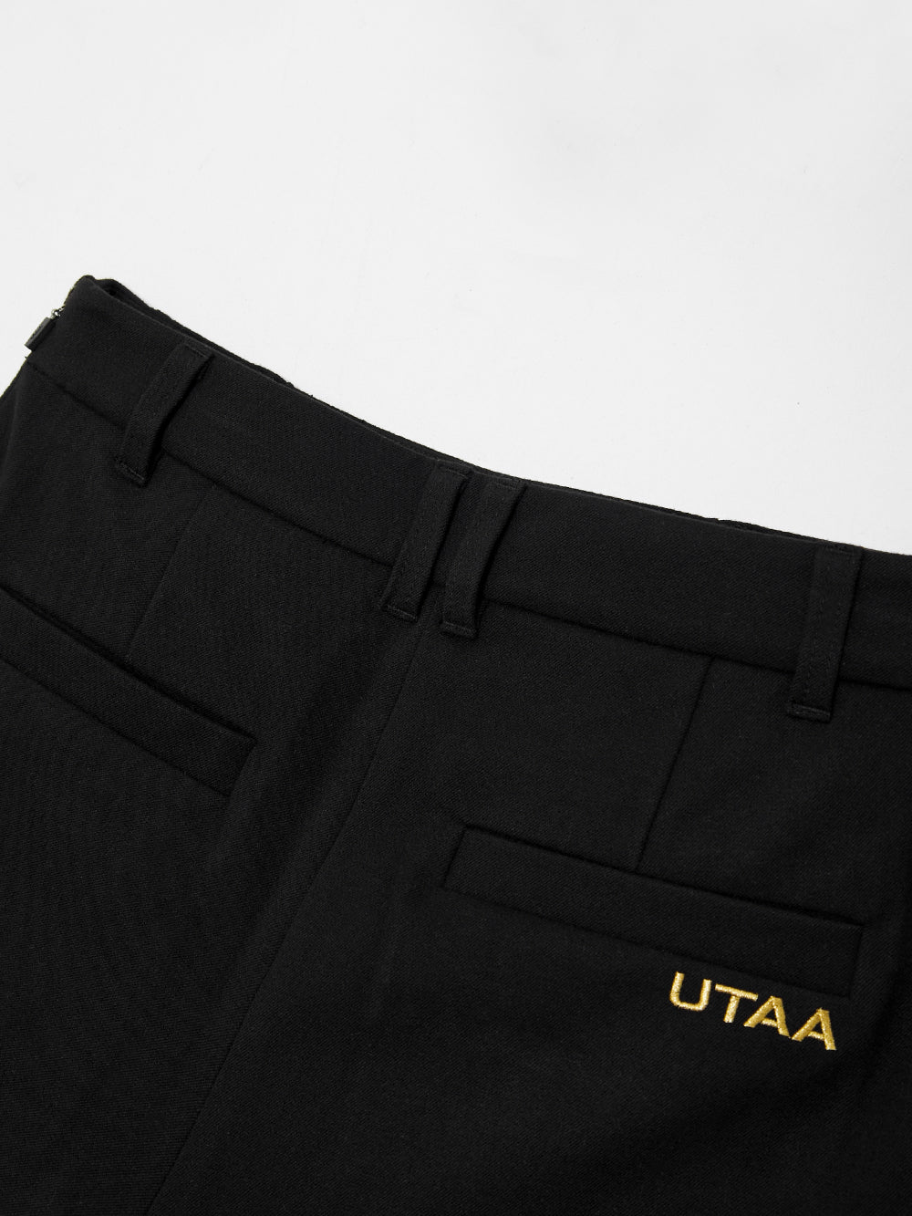 UTAA ドゥカットルナーラインショートパンツ ブラック : Women's