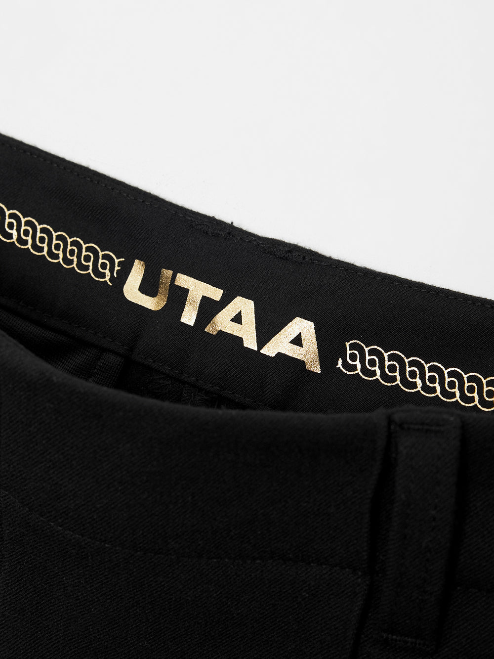 UTAA ドゥカットルナーラインショートパンツ ブラック : Women's