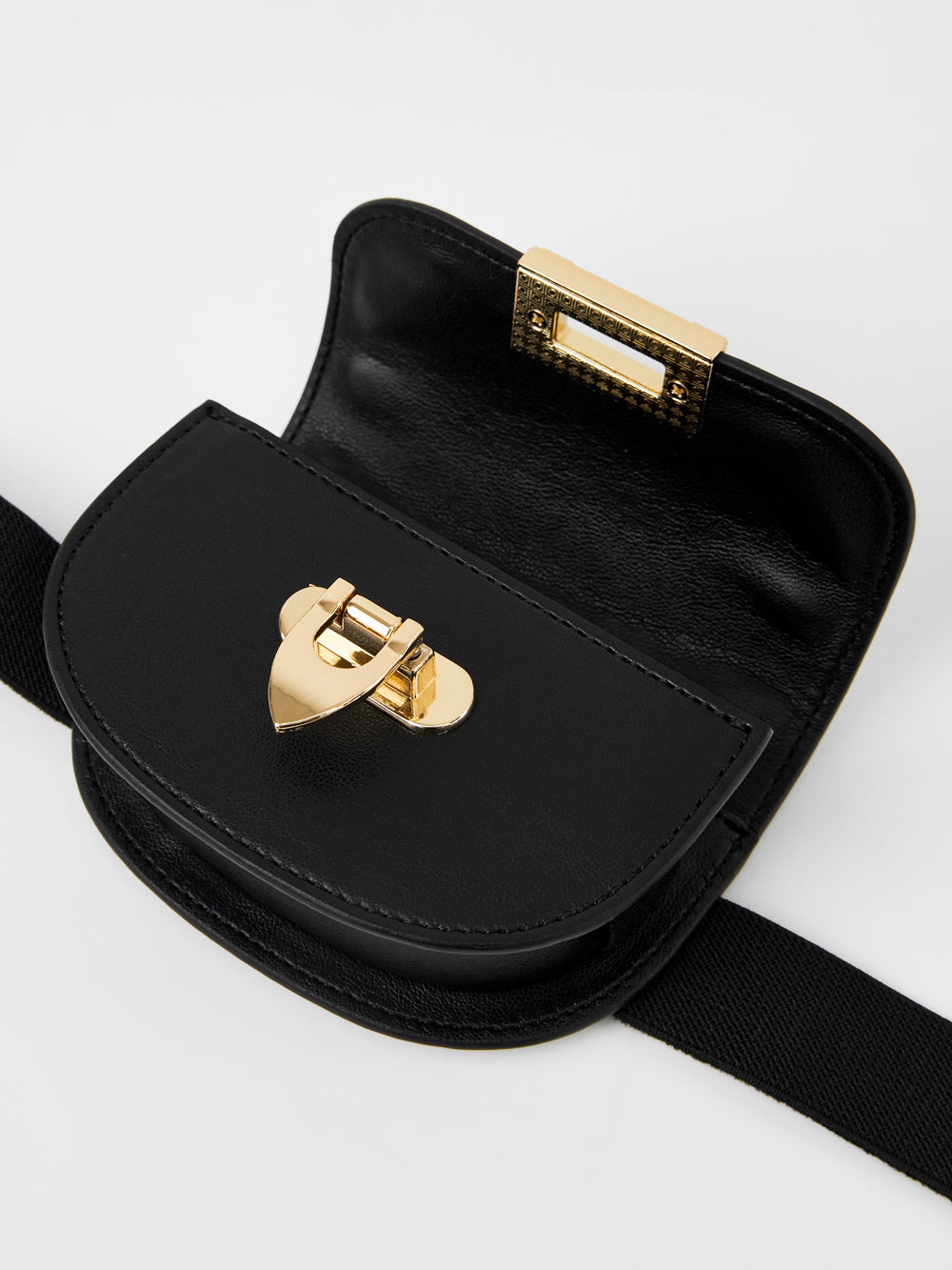 UTAA ゴールデンスタッドフラッシュベルトバッグ ブラック : Women's