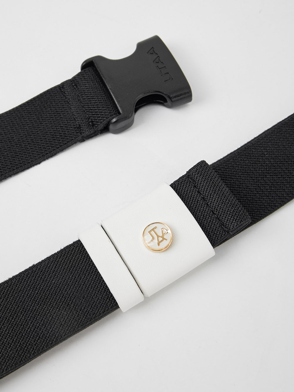 UTAA ゴールデンスタッドフラッシュベルトバッグ ホワイト : Women's