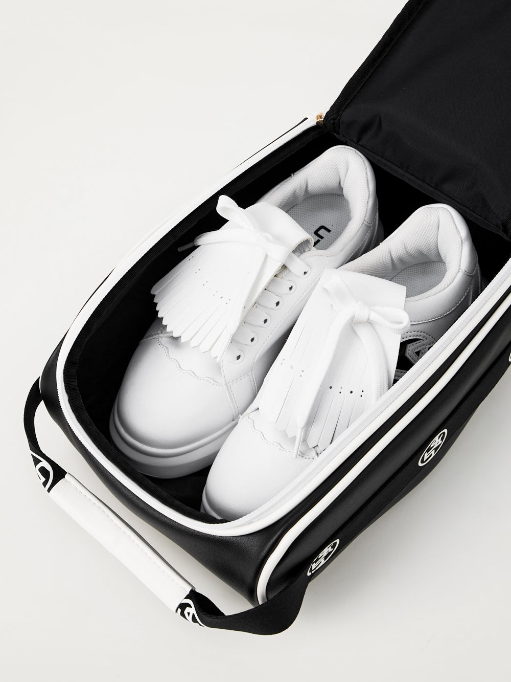 UTAA エンブレムCubicカラースタッドシューズバッグ : Women's