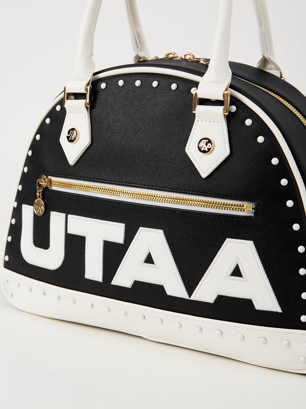 UTAA エンブレムCubicカラースタッドトートバッグ ブラック : Women's