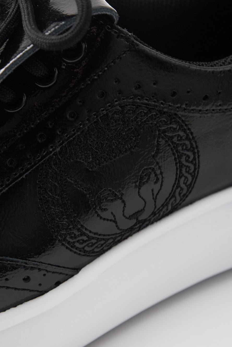 エナメルパンチングパンサーダービーキルティスニーカー:レディース