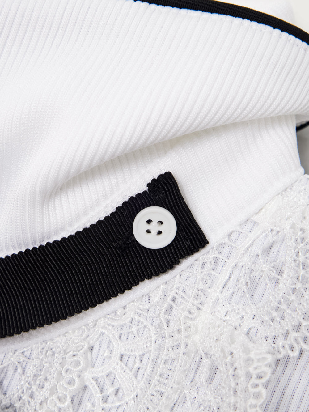 リリー パンチング レース ストリング ライン PK スリーブ