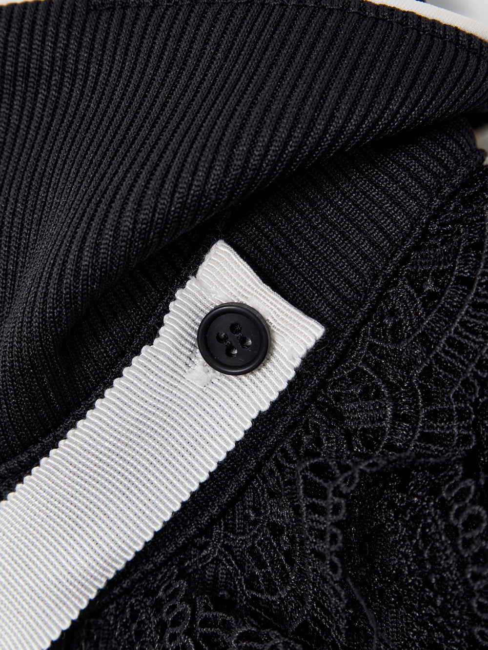 リリー パンチング レース ストリング ライン PK スリーブ