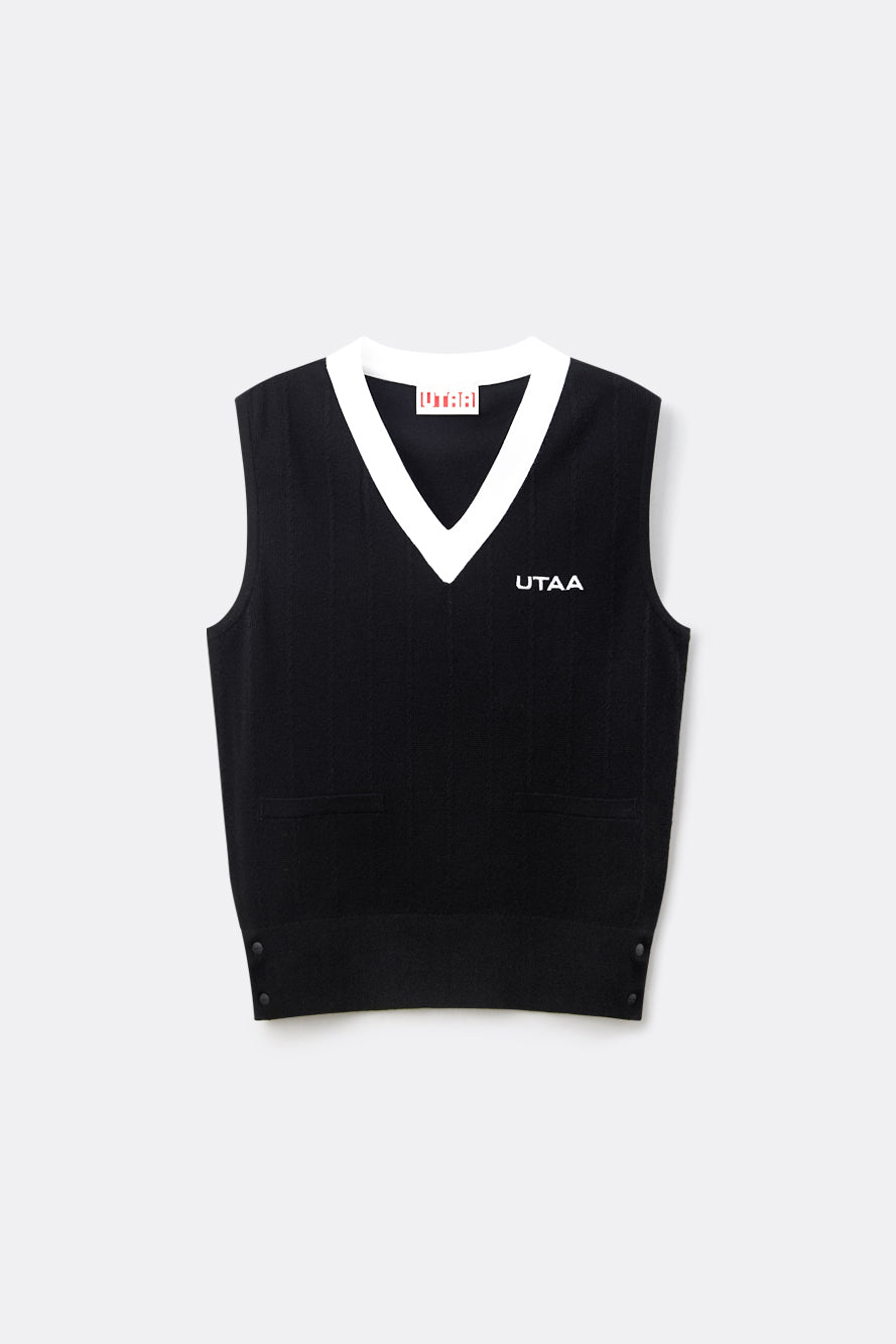 UTAA プルームカラースローガンVネックニットベスト ブラック:レディース
