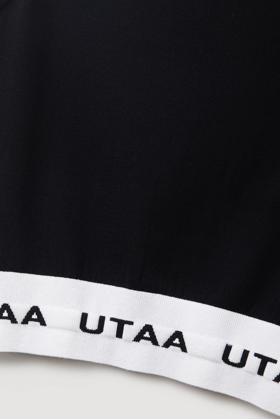 UTAA プルームカラースローガンVネックニットベスト ブラック:レディース