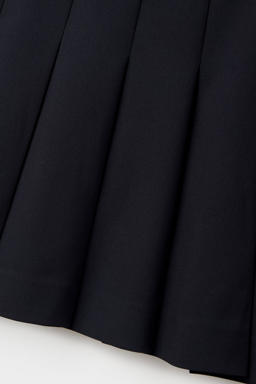UTAA コンターラインバンディングプリーツスカート ブラック : Women's