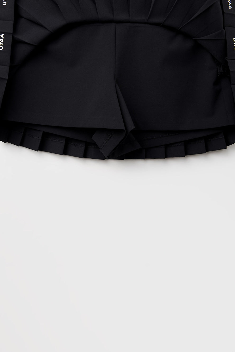 UTAA シリアルロゴショートプリーツスカート ブラック : Women's