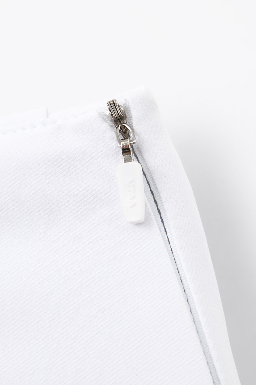 UTAA Laurelシンボルエンブレムカラープリーツスカート ホワイト : Women's