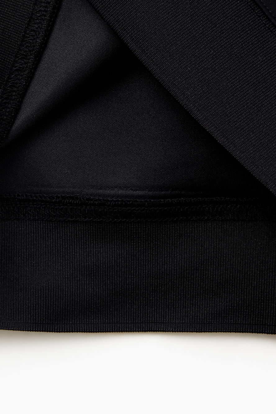 UTAA タイポカラーロゴベーシックTシャツ ブラック : Men's