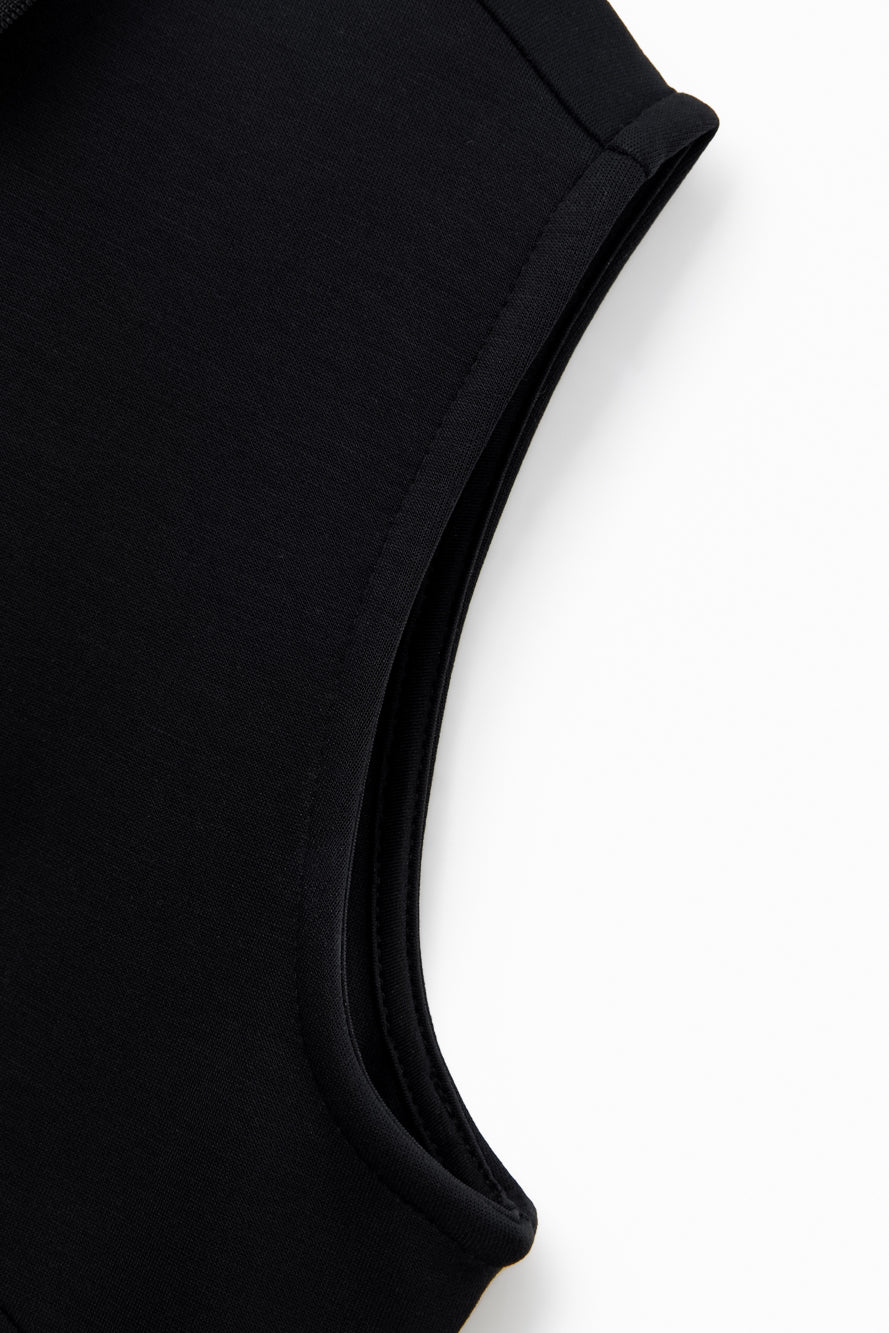 UTAA イーズシンボルボタンPKスリーブレス ブラック:レディース