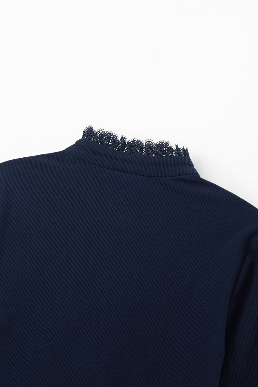UTAA ノートルフローラルレースモックネックスリーブ ネイビー : Women's