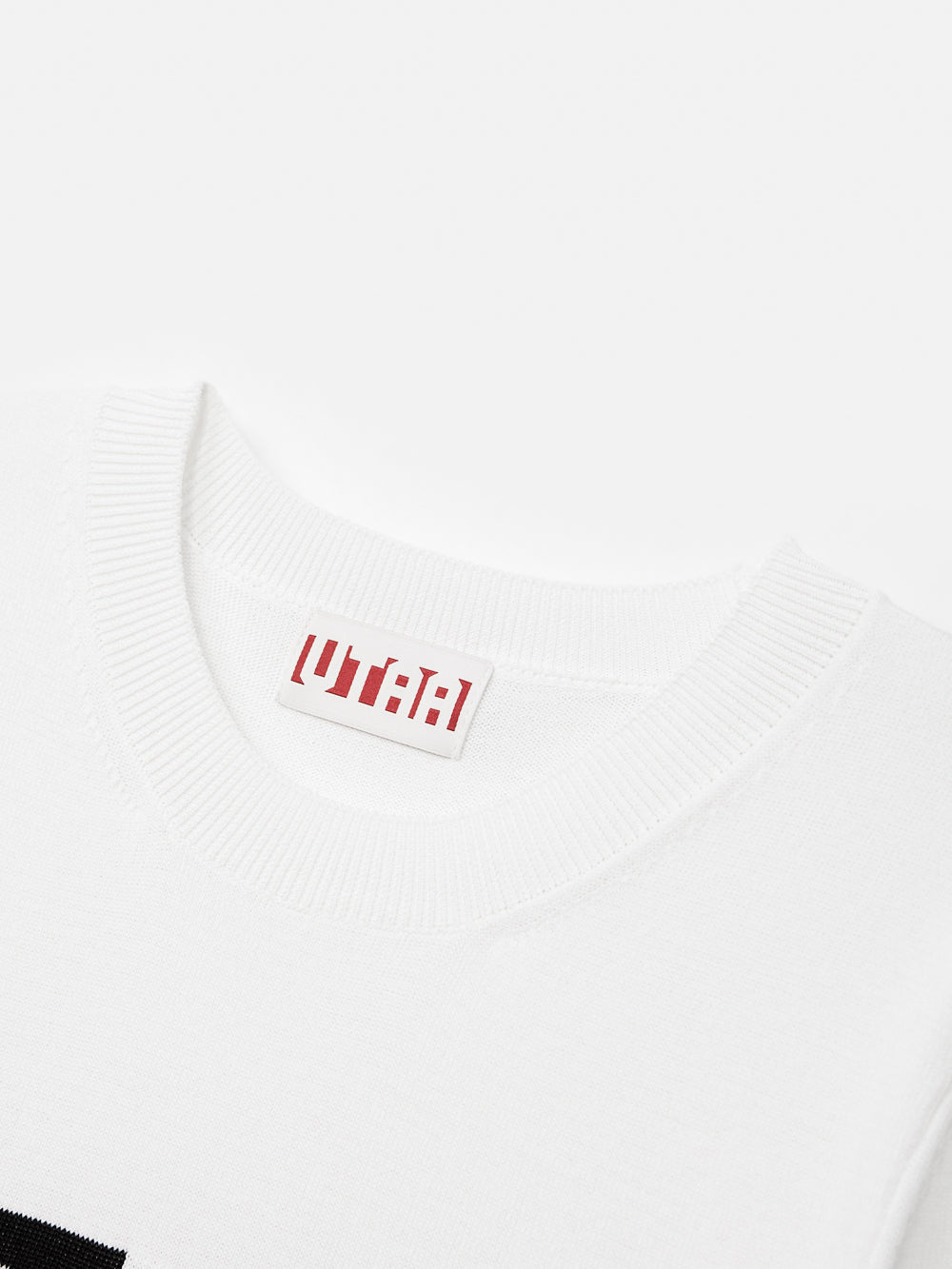 UTAA サハラボールドロゴクラシックニット ホワイト : Women's
