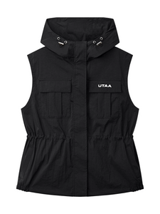 UTAA レタリングウインドブレーカーベストジャンパー ブラック：レディース