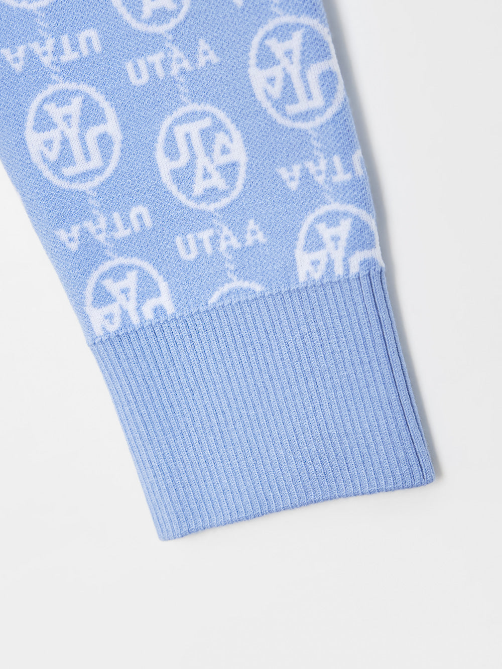 UTAA リンクチェーンシンボルカラーニットプルオーバー スカイブルー：メンズ