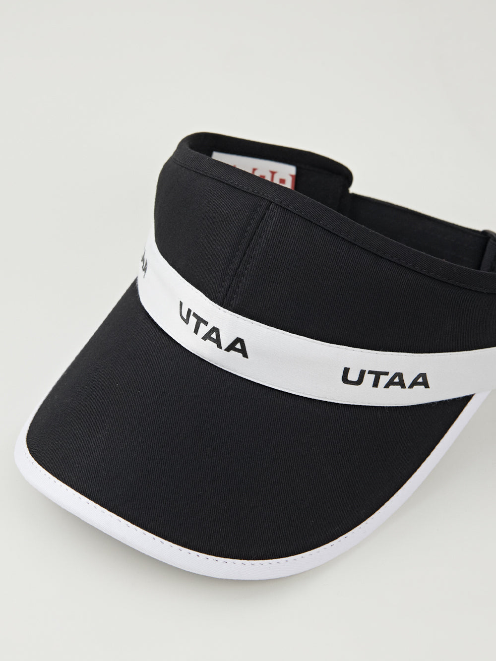 UTAA タイポストラップモノサンバイザー ブラック : Women's