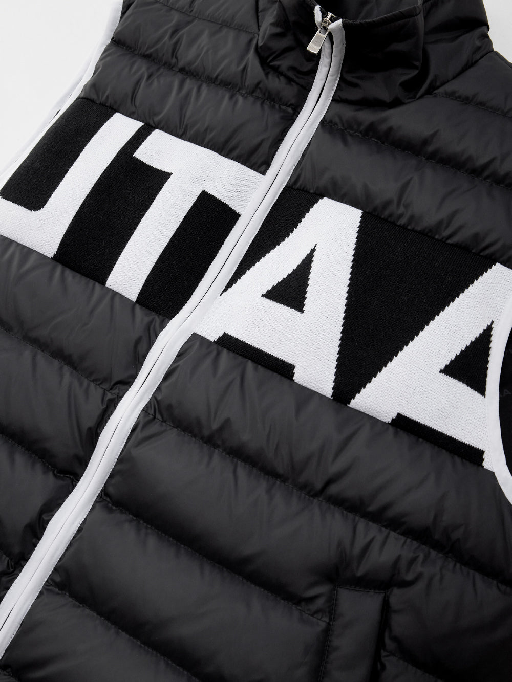 UTAA ロゴニットダウンベスト ブラック：メンズ