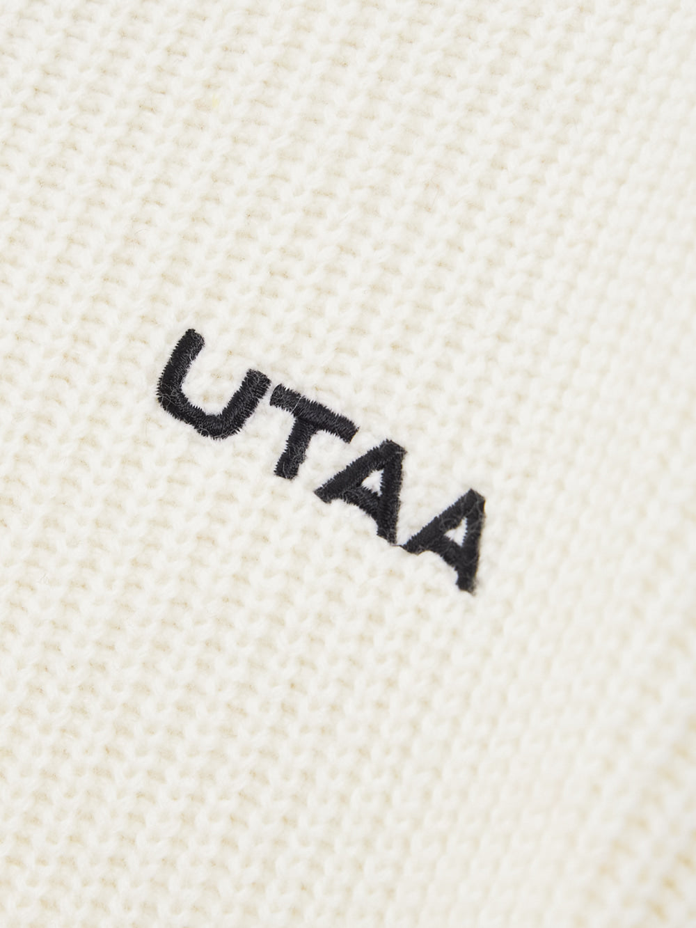 UTAA クルーシャルポケットVネックカシミヤニットプルオーバー ホワイト：レディース