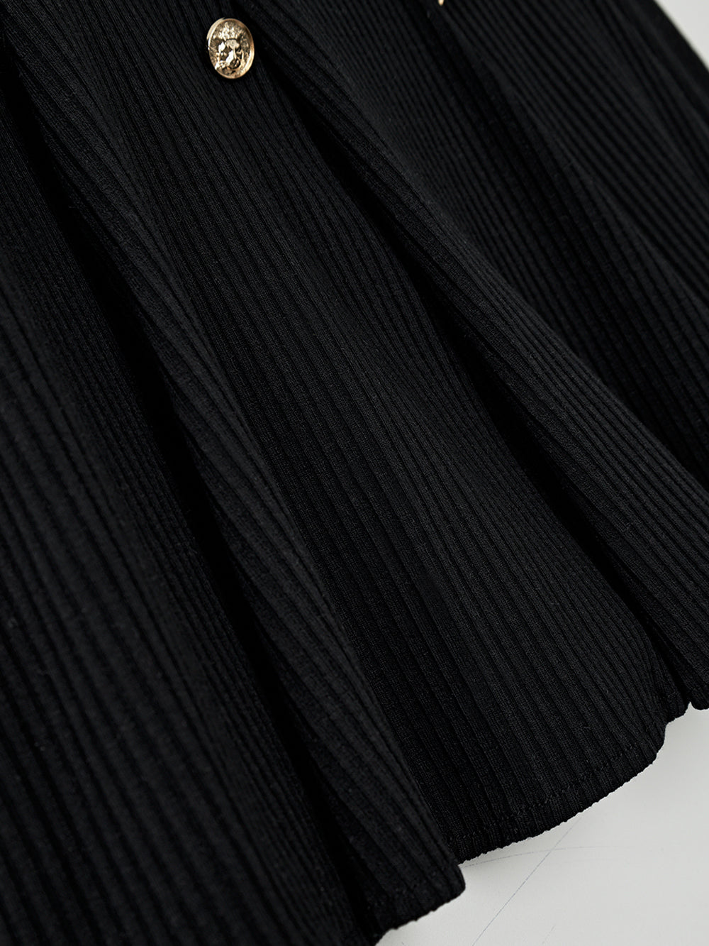 ユタ ドゥカットピンキングフレアスカート