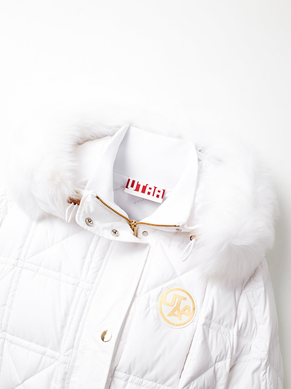 UTAA ノーブルゴールデンロングダウンジャンパー ホワイト : Women's