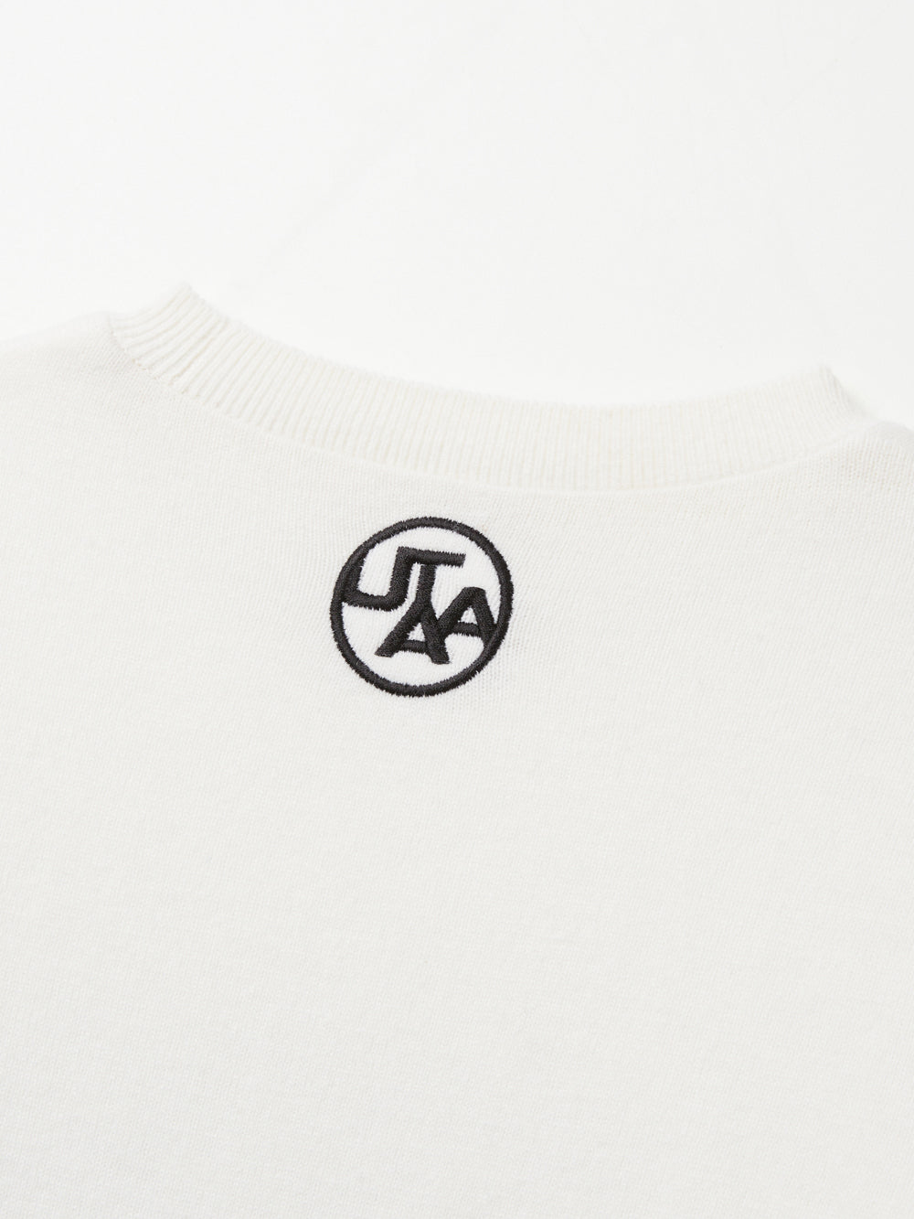 パンサーエンブレム ニットプルオーバー : Women's（アイボリー）