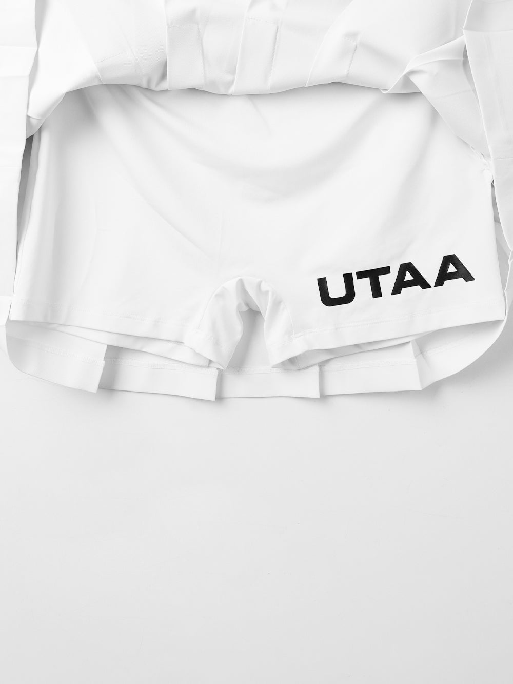 UTAA モントバルクロゴプリーツスカート