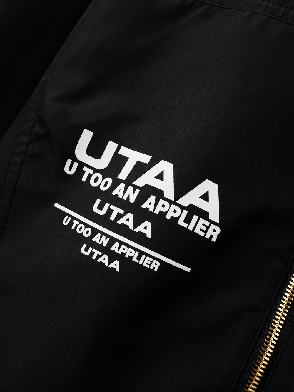 UTAA ゴールデンクラウンリングパンサーウィンドブレーカー (男性用) ブラック