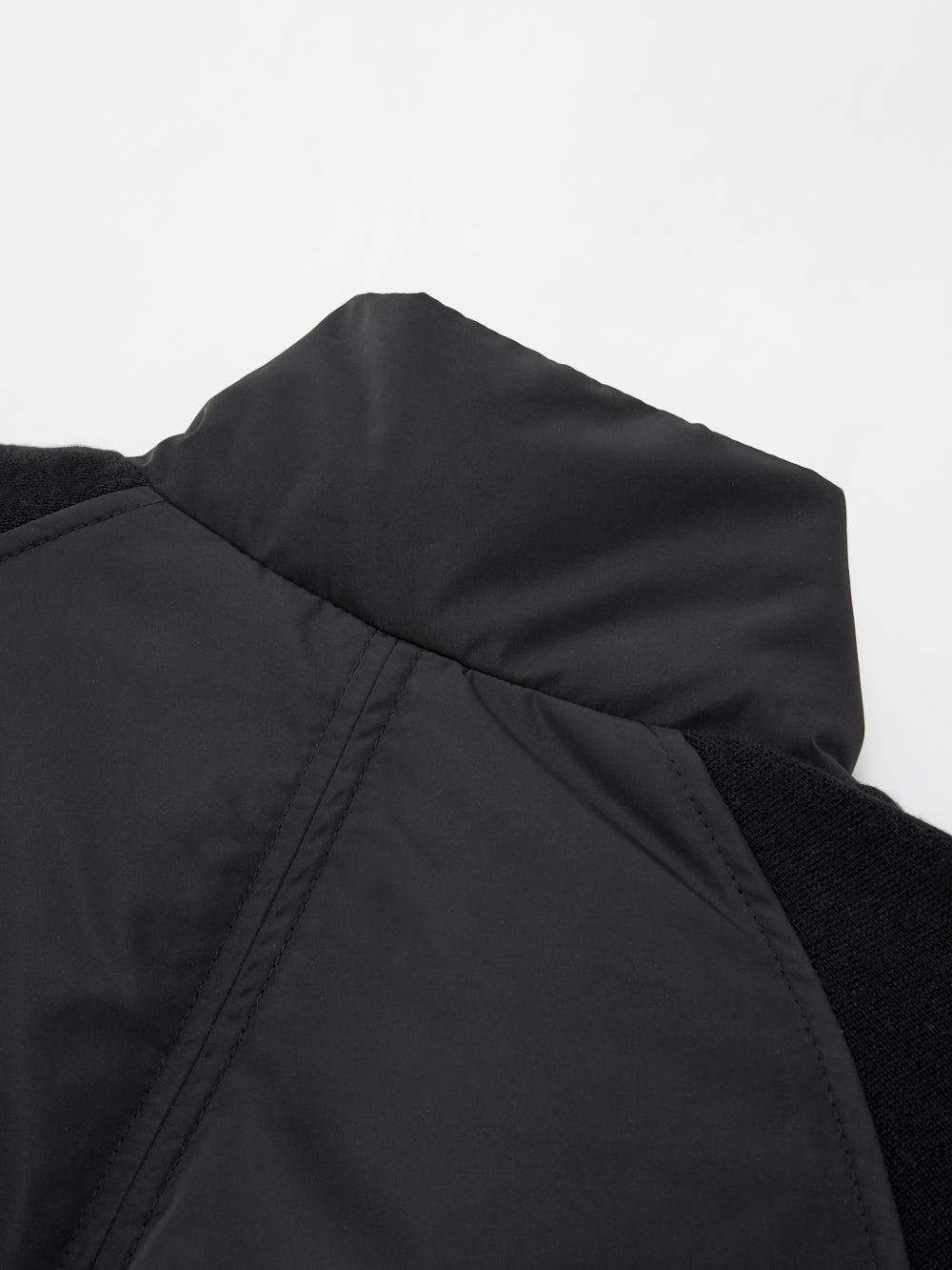UTAA Raglanニットスリーブミックスダウンジャンパー ブラック : Women's