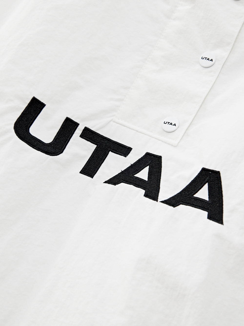 UTAA リングパンサーパディングハーフウィンドブレーカー ホワイト : Women's