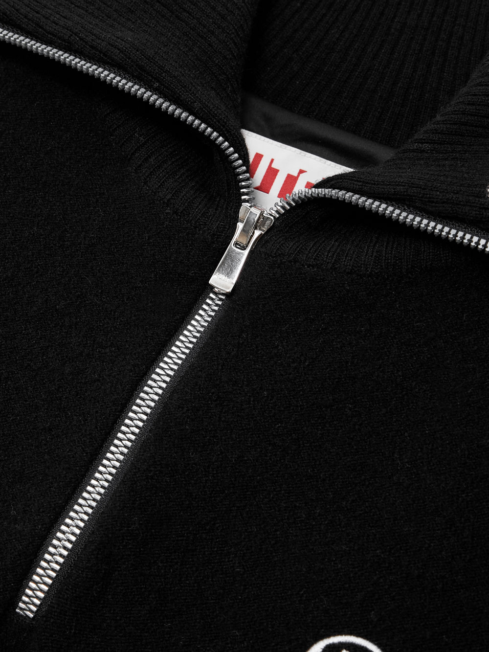 UTAA シンボルShadeタートルネックハーフZip-upニット : Women's