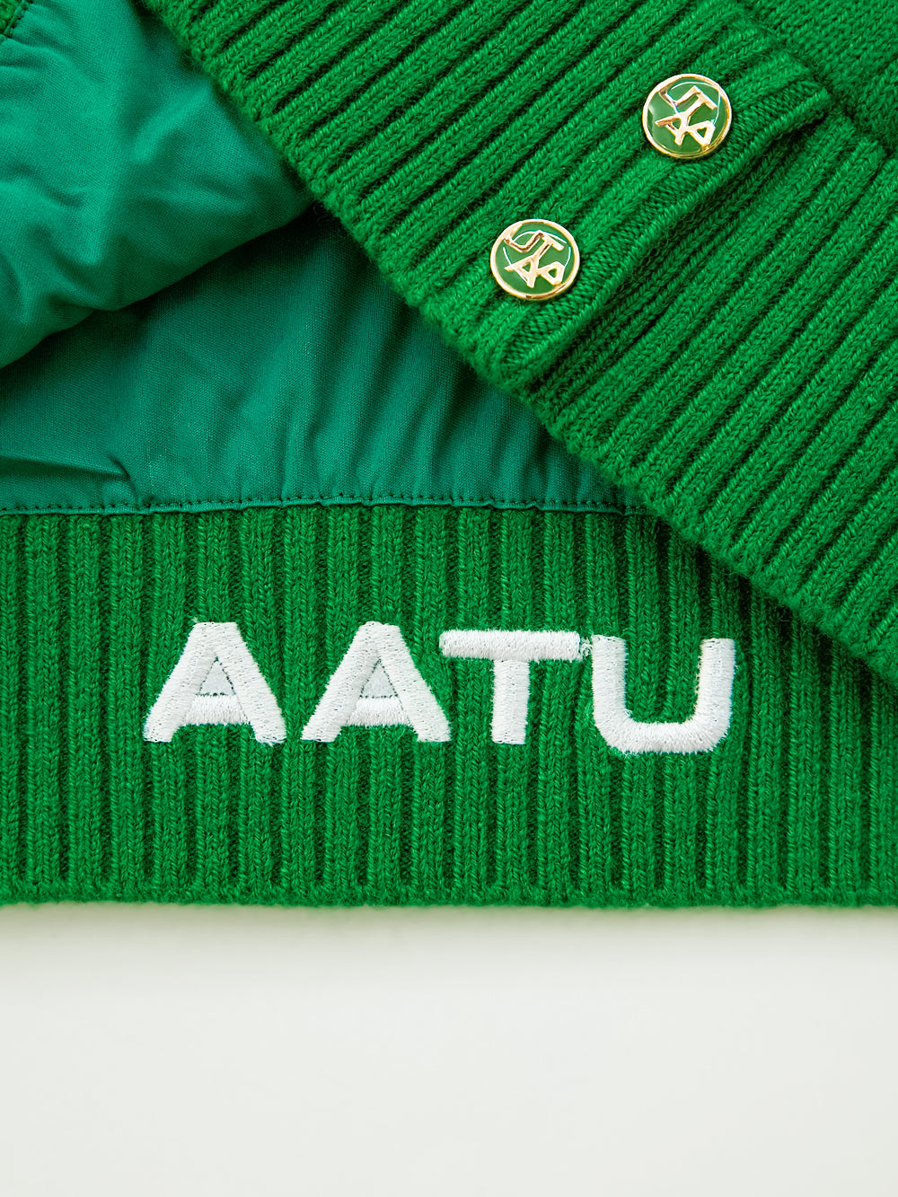 UTAA アイシングカラーエンボスニットプルオーバー (女性用) グリーン