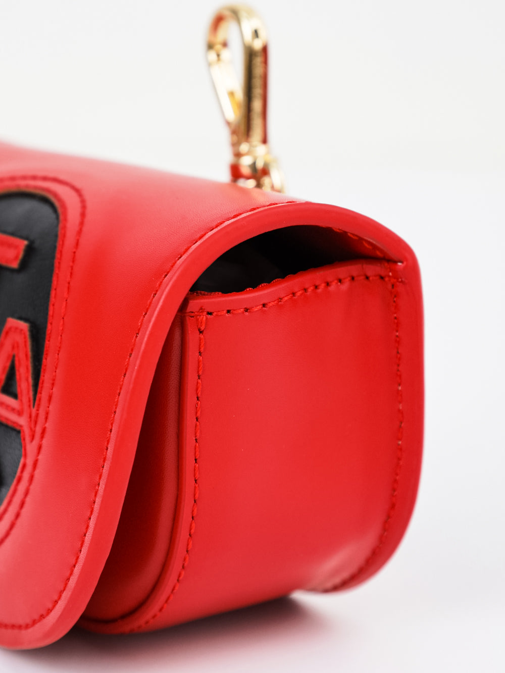 UTAA EssentialカラーエンブレムBallポーチ レッド : Women's