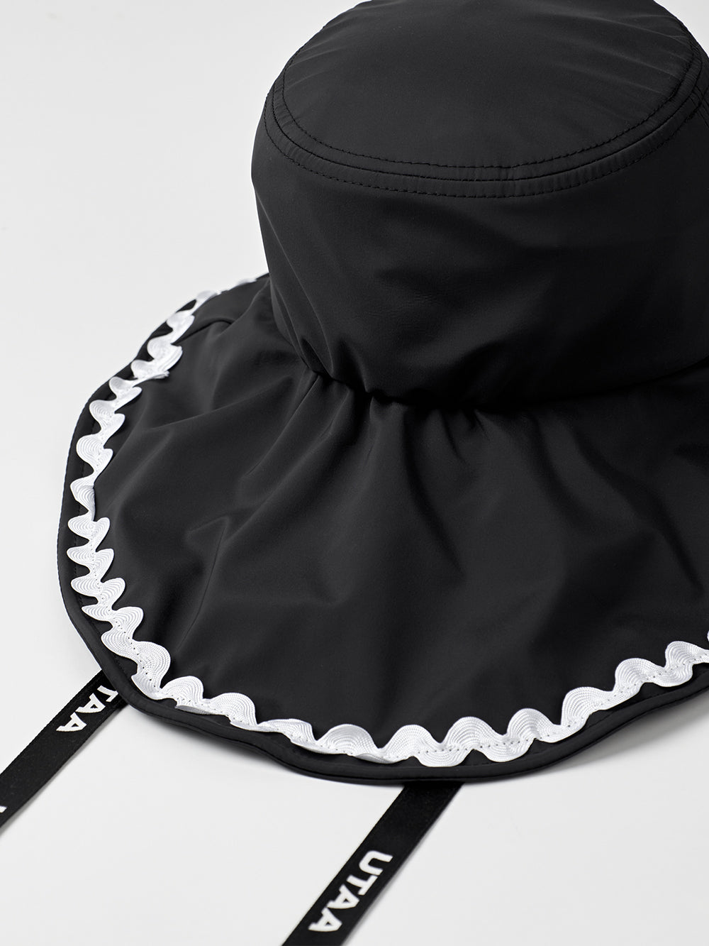UTAA ティルダーウェーブレーンバケットハット：Women's ブラック
