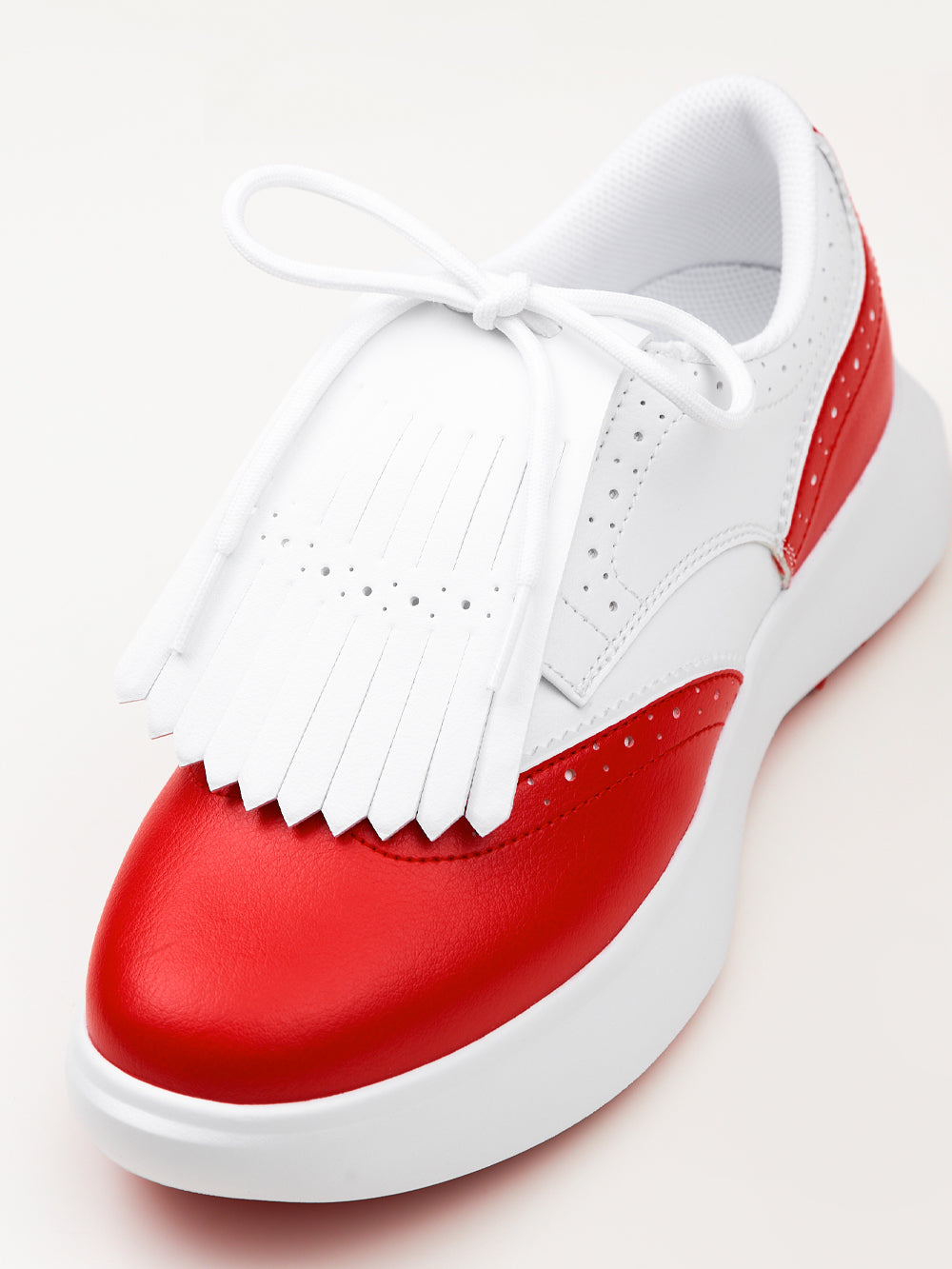 UTAA アイコニックカラーダービーキルティGolfスニーカー : Women's