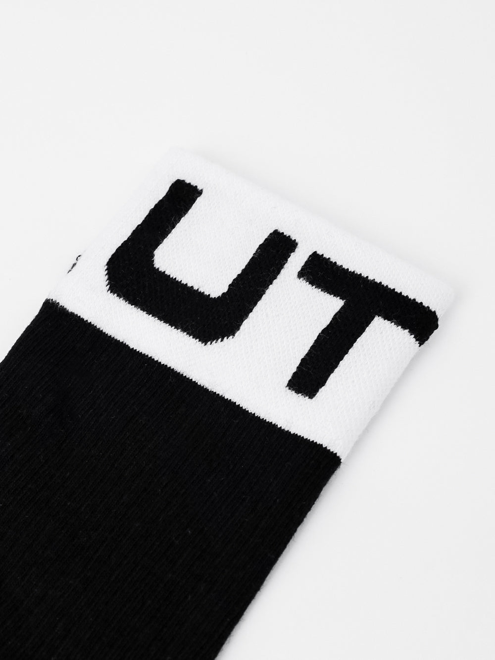 UTAA Essentialボールドロゴソックス ブラック : Men's