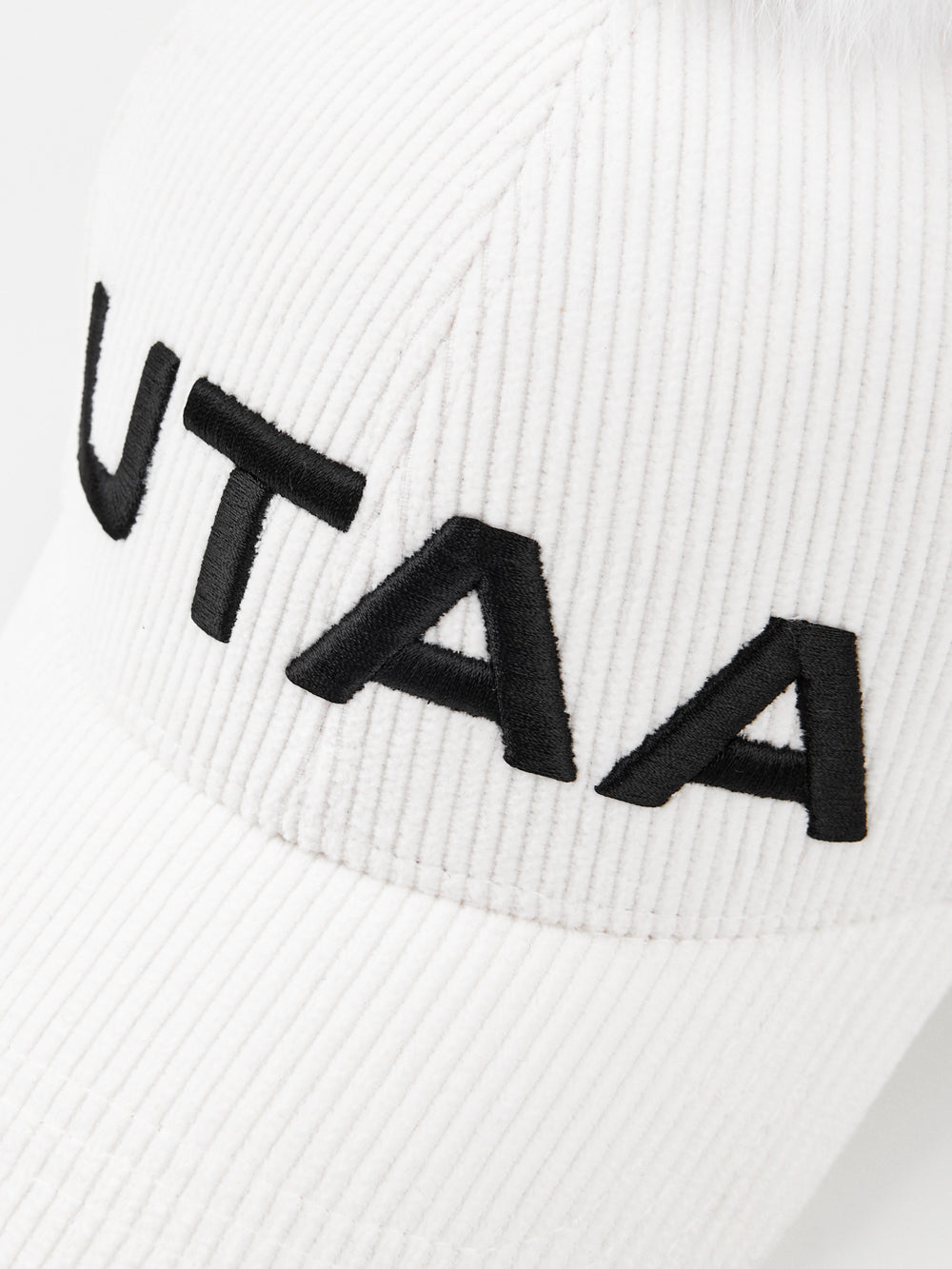 UTAA MellowCorduroyファーBallキャップ ホワイト : Women's