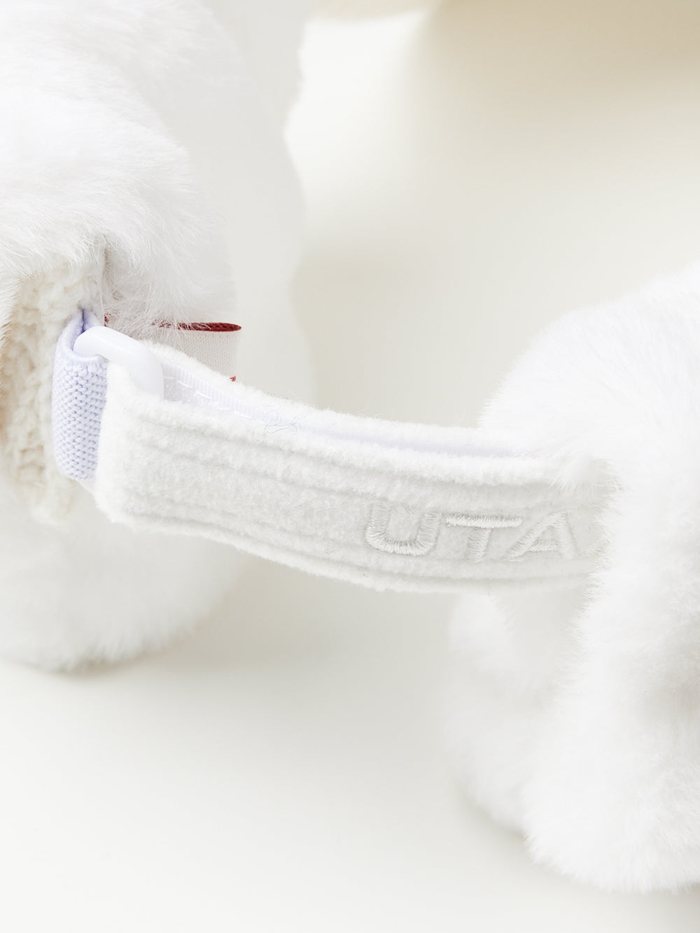 UTAA シンボルStitchニットファーバイザー : Women's
