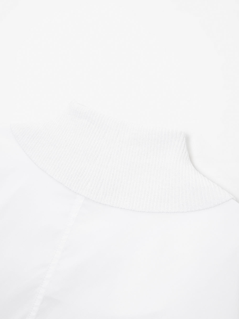 UTAA クラウンパンサーKingdomハーフZip-upジャンパー ホワイト : Women's
