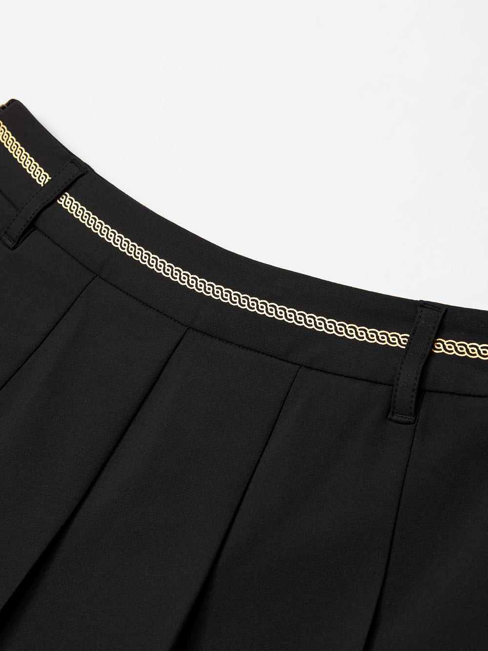 UTAA ギルトパンサーWappenプリーツスカート ブラック : Women's