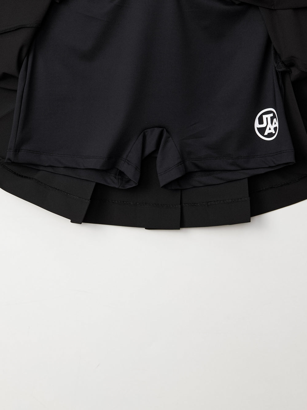 UTAA ギルトパンサーWappenプリーツスカート ブラック : Women's