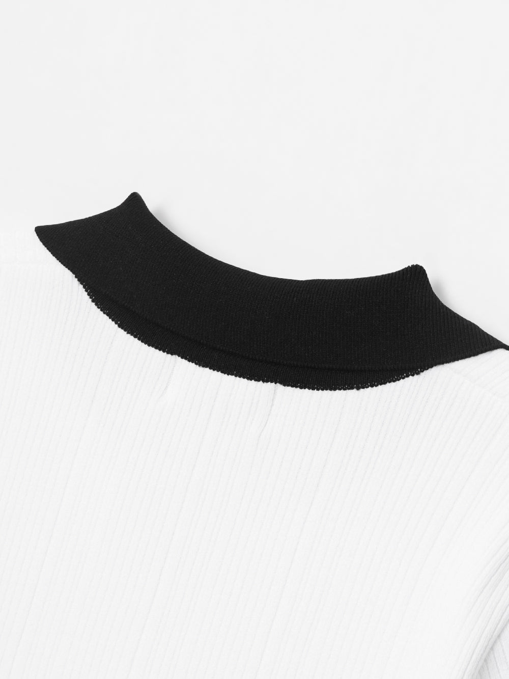 UTAA DivideOpen-neckニット : Women's
