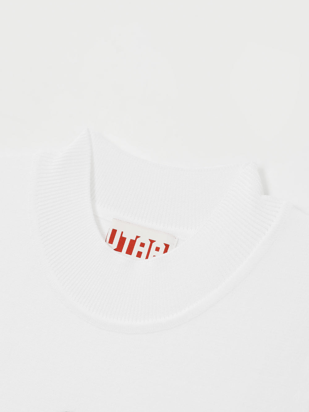 UTAA チャンピオンスリーブレスニット ホワイト : Women's