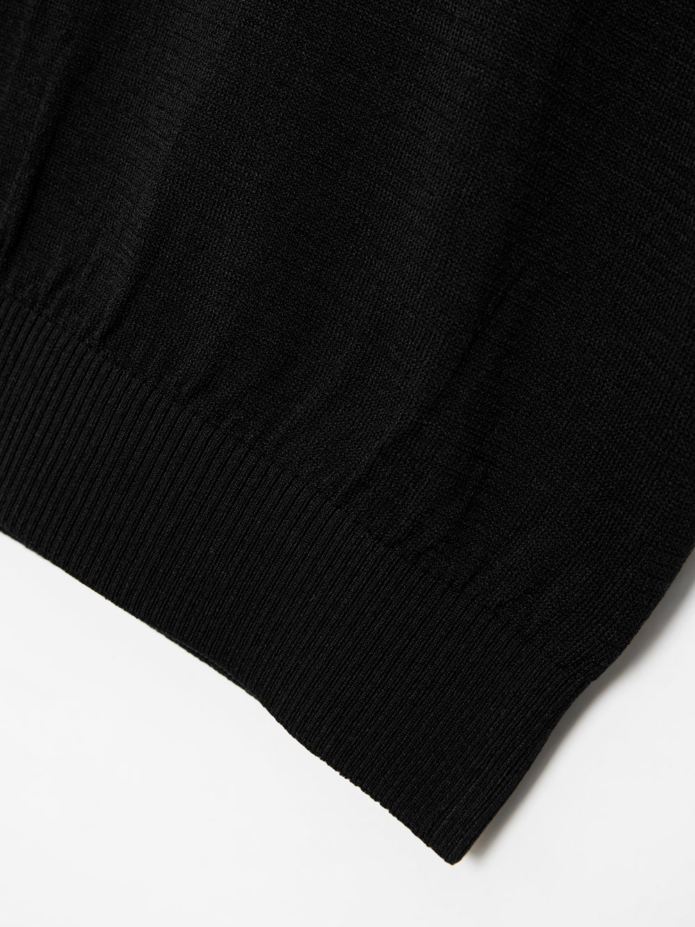 UTAA デュアルラインバックオープンワークPKニット ブラック : Women's