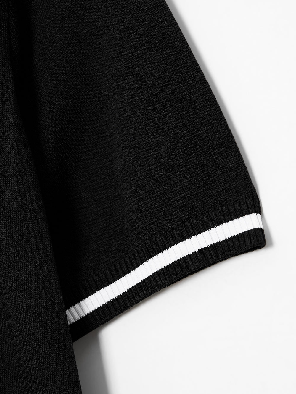 UTAA デュアルラインバックオープンワークPKニット ブラック : Men's