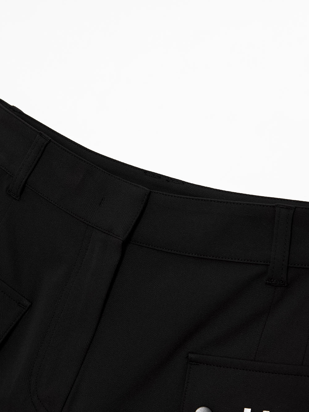 UTAA スローガンOutPocketSlitショートパンツ : Women's