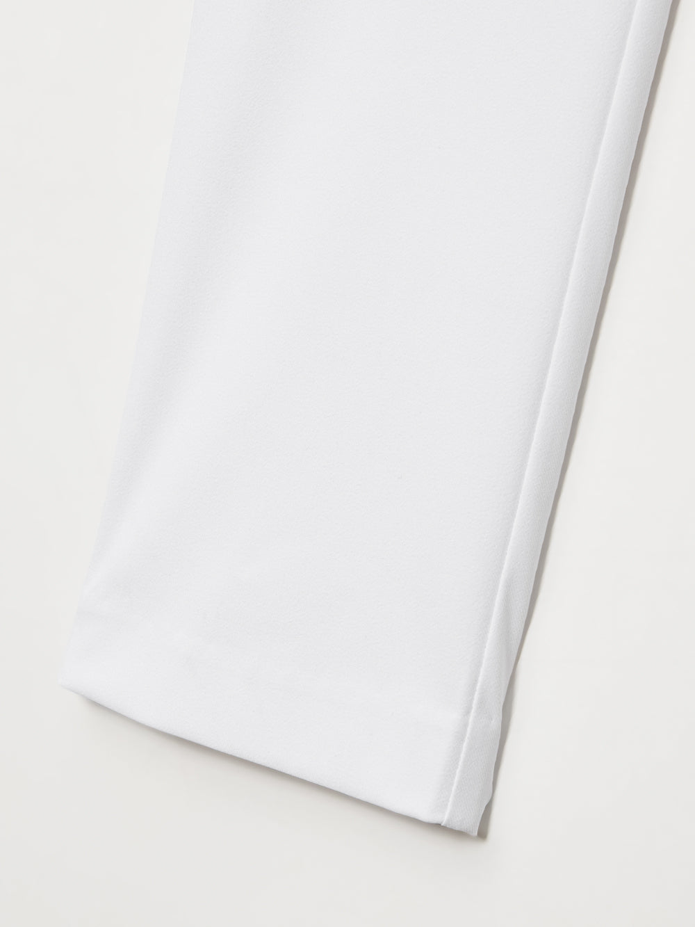 UTAA シルバースタンプヒドゥンLetteringパンツ ホワイト : Men's